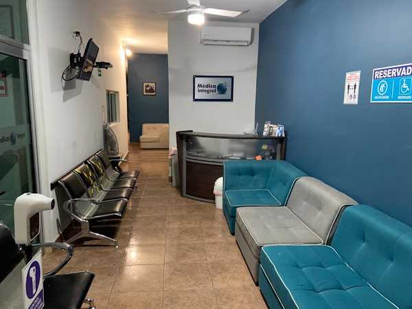 Fotografia tomada fuera de Medica Integral - Doctor en Escuinapa de Hidalgo, Sin.
