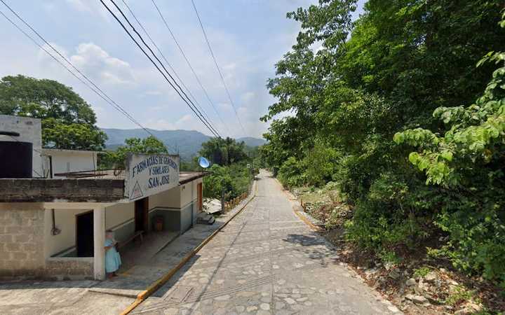 Fotografia tomada fuera de Farmcias De Genericos Y Simillares San Jose - Farmacia en Zozocolco de Hidalgo, Ver.