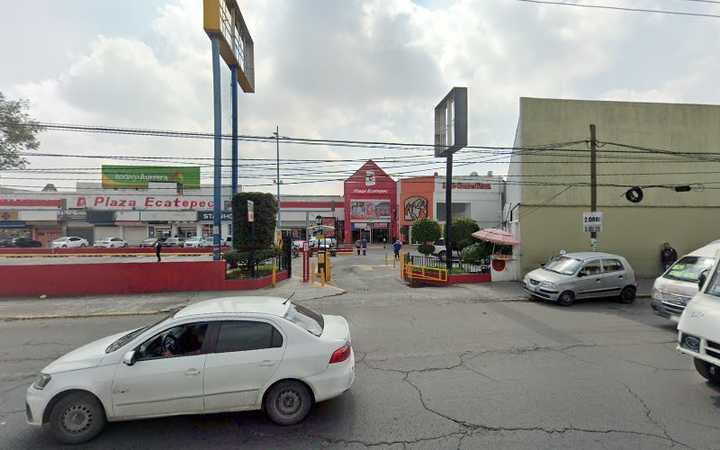 Fotografia tomada fuera de Farmacia Homeopática - Farmacia en Ecatepec de Morelos, Edomex.