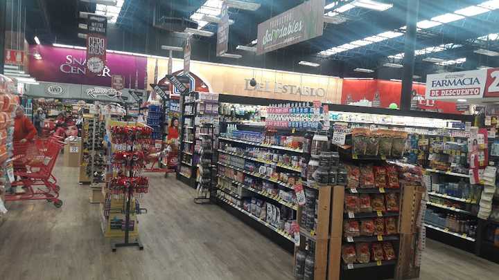 Fotografia tomada fuera de ALSUPER JIMENEZ - Supermercado en José Mariano Jiménez, Chih.
