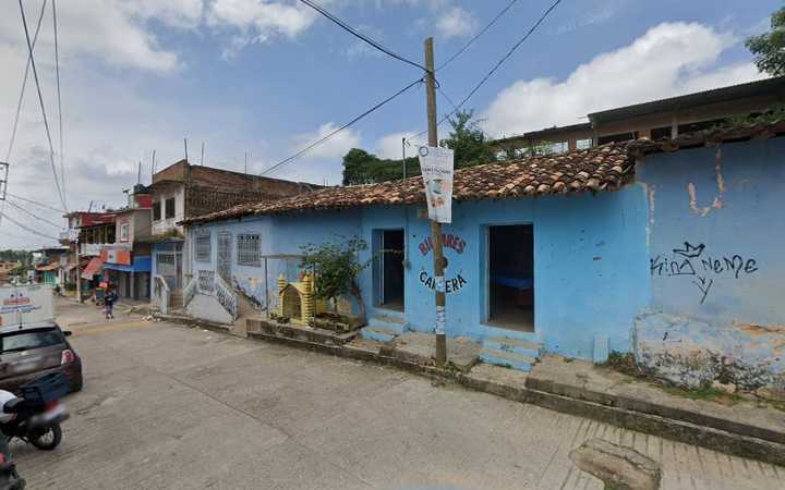 Fotografia tomada fuera de Farmacia del Angel - Farmacia en Ayutla de los Libres, Gro.