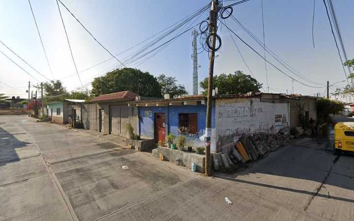 Fotografia tomada fuera de FARMACIA San Nicolas - Farmacia en Santo Domingo Tehuantepec, Oax.