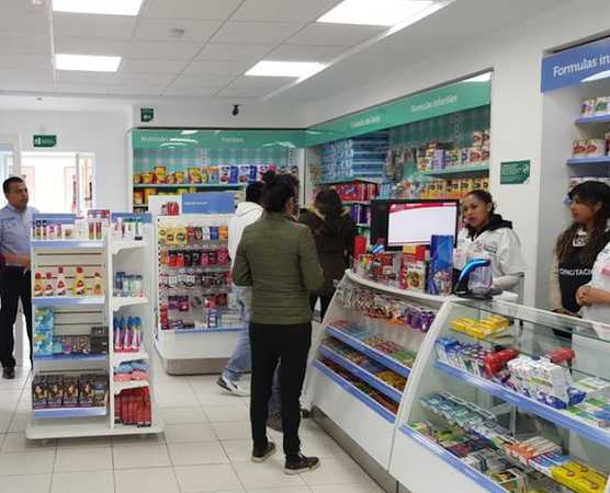 Fotografia tomada fuera de FARMACIAS DEL AHORRO - Farmacia en San Felipe del Progreso, Edomex.