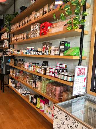 Fotografia tomada fuera de Jugen Wellness Bar - Tienda naturista en San Pedro Garza García, N.L.