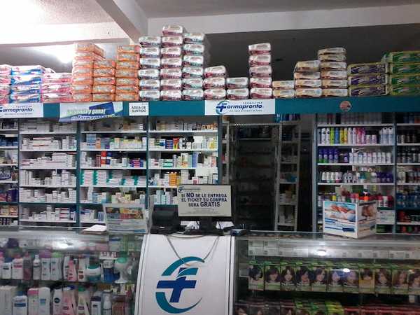 Fotografia tomada fuera de Farmacias Farmapronto - Farmacia en Ángel R. Cabada, Ver.