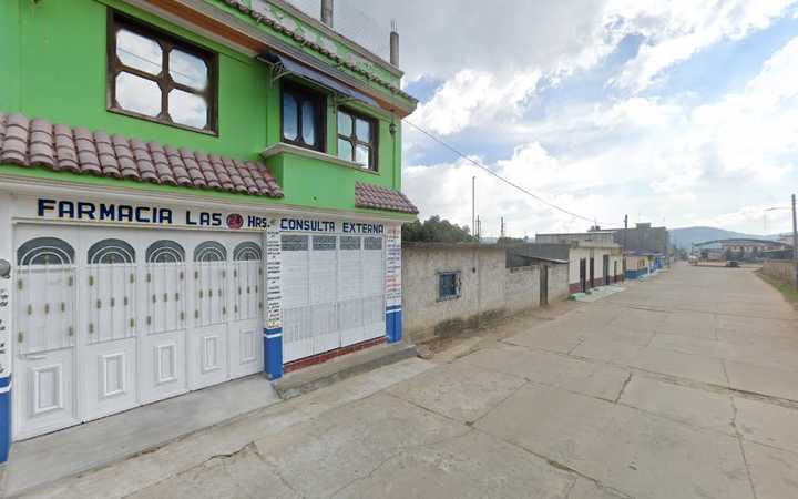 Fotografia tomada fuera de Farmacia Las Consulta Externa - Farmacia en Amatenango del Valle, Chis.
