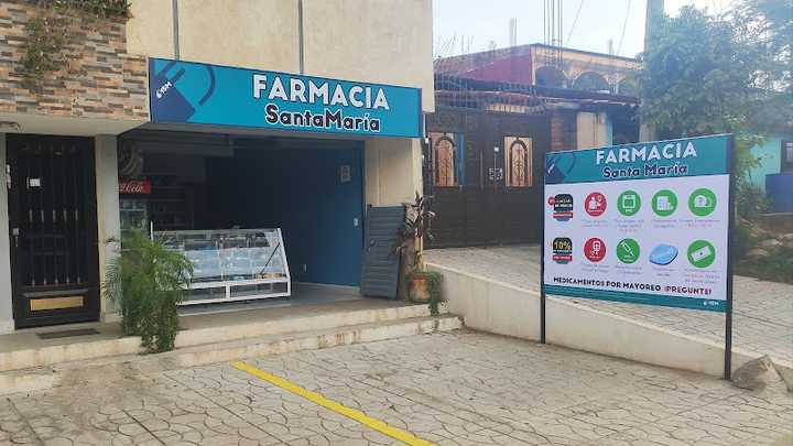 Fotografia tomada fuera de Farmacia Santa Maria - Farmacia en San Andrés Huaxpaltepec, Oax.