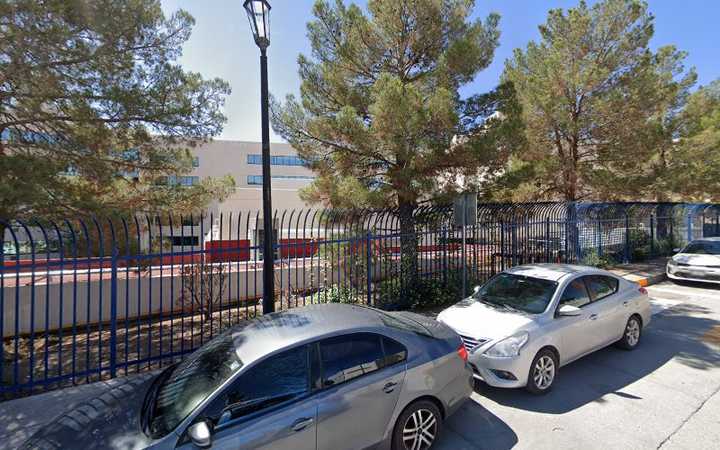 Fotografia tomada fuera de Dr. Julio Alejandro Gutiérrez Prieto, Nefrólogo - Nefrólogo en Chihuahua, Chih.