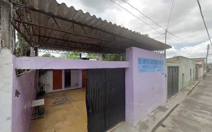 Fotografia tomada fuera de Doctor Benito de J. Ramírez Gonzaga - Médico en Jonacatepec de Leandro Valle, Mor.