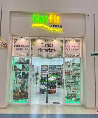 Fotografia tomada fuera de NATFIT STORE Plaza Candiles - Tienda de vitaminas y suplementos en Santiago de Querétaro, Qro.