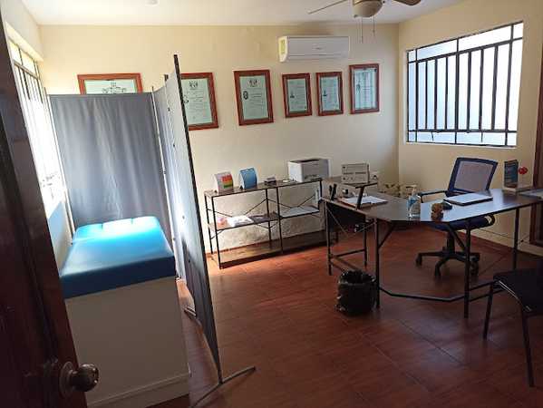 Fotografia tomada fuera de Clínica AMER - Centro de diálisis en Tizimín, Yuc.