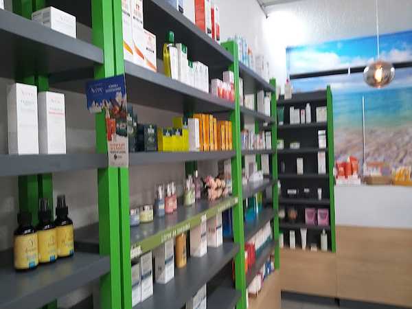 Fotografia tomada fuera de La Botica Orgánica - Tienda de alimentos orgánicos en Morelia, Mich.