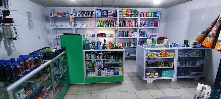Fotografia tomada fuera de FARMACIA - Farmacia en Amaxac de Guerrero, Tlax.