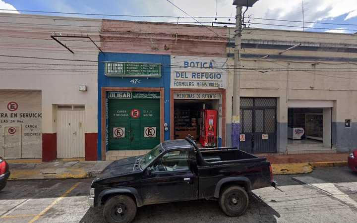 Fotografia tomada fuera de Botica Del Refugio - Farmacia en Zamora de Hidalgo, Mich.