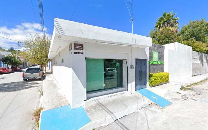 Fotografia tomada fuera de Central Médica PAO - Médico en Matehuala, S.L.P.