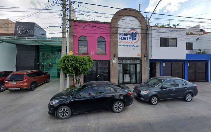 Fotografia tomada fuera de Casa María - Tienda de alimentos naturales en San Luis Potosí, S.L.P.