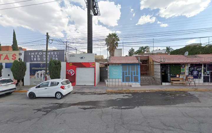 Fotografia tomada fuera de NatuSnack Himalaya - Tienda de alimentos naturales en San Luis Potosí, S.L.P.