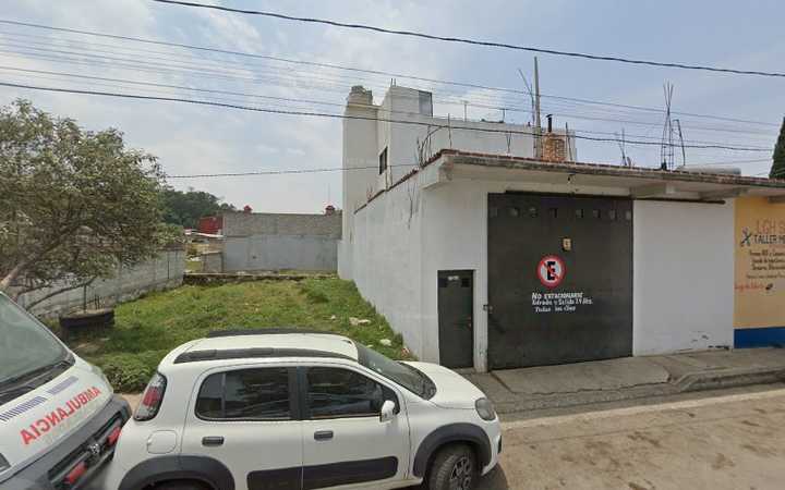 Fotografia tomada fuera de Farmacia De Leon - Farmacia en Agua Blanca de Iturbide, Hgo.