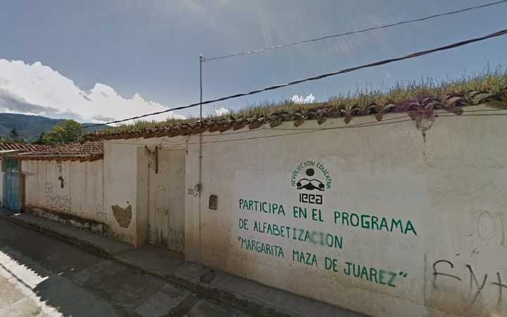 Fotografia tomada fuera de CENTRO DE CERTIFICACIÓN ZOOSANITARIA - Médico en San Sebastián Tecomaxtlahuaca, Oax.