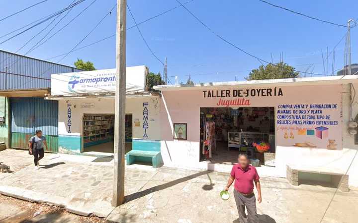 Fotografia tomada fuera de Consultorio Médico - Médico en Ayoquezco de Aldama, Oax.
