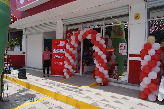 Fotografia tomada fuera de Farmacia San Jorge Huajuolotitlán - Farmacia en Santiago Huajolotitlán, Oax.